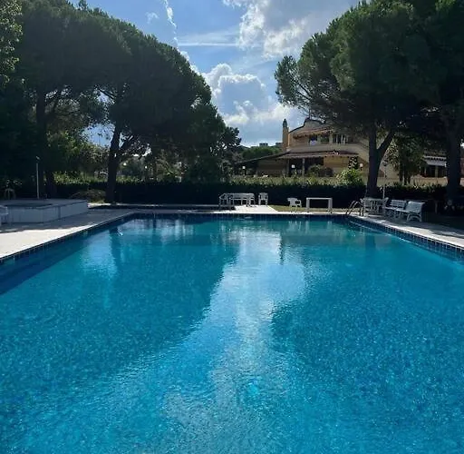 Villa A Due Piani Con Giardino E Piscina Duna Verde